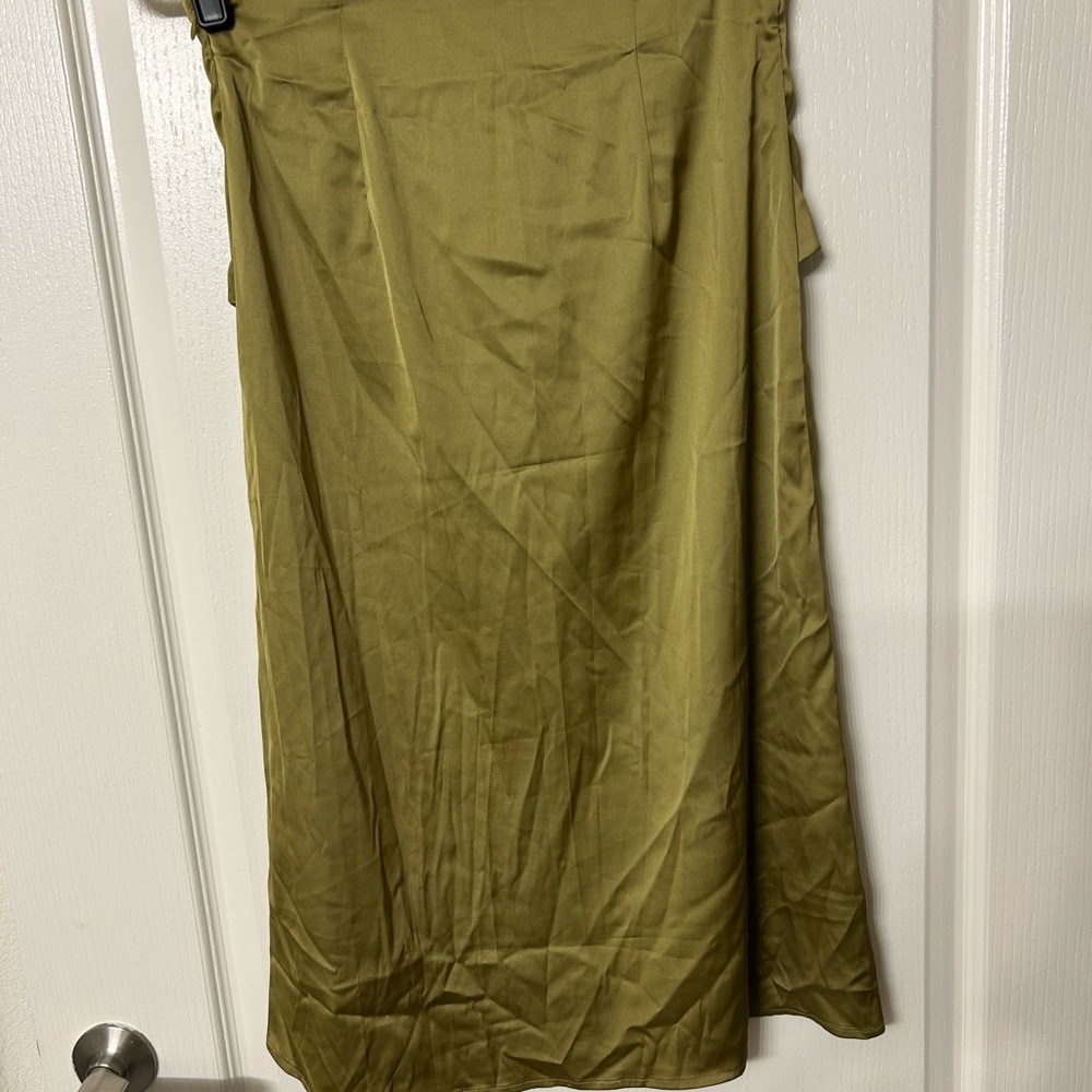 Olive Green Satin Ruched Midi Skirt - Picture 3 of 5